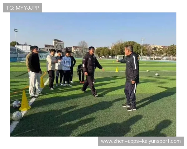 职业球员是否支持裁判与教练战术共建平台，足球裁判员和教练员能一起学吗